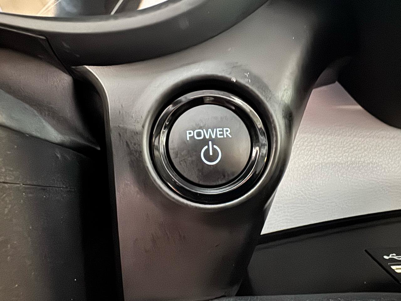 Used 2025 Toyota Sienna LE w/ LE Plus Package AWD/4WD image 13