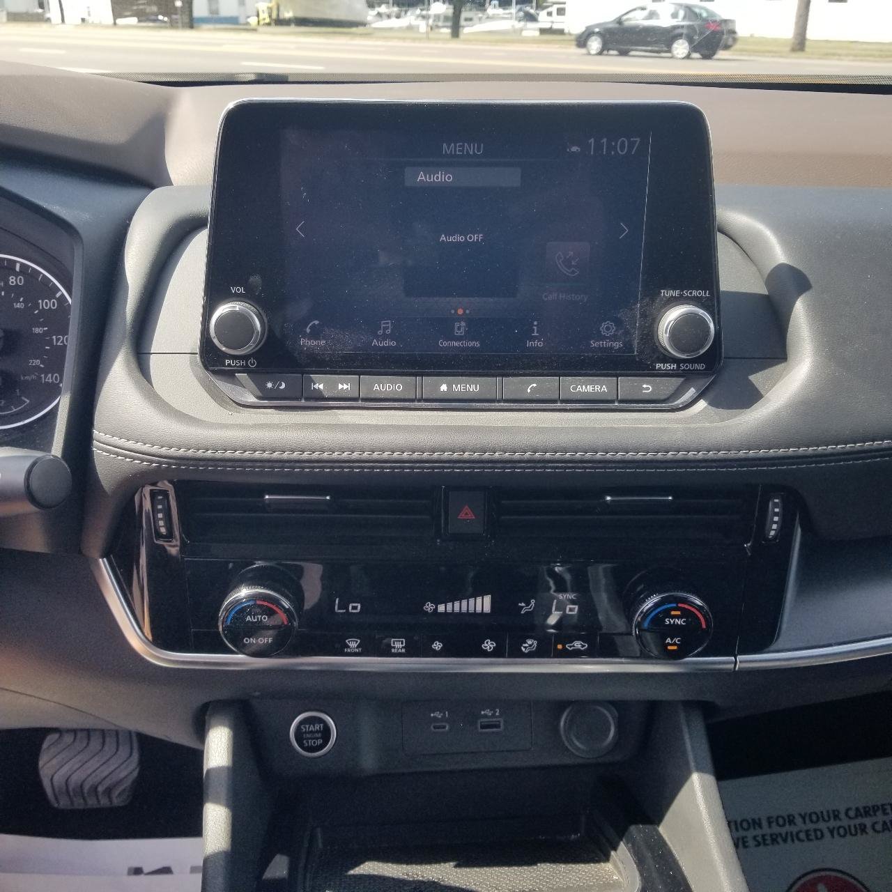 Used 2022 Nissan Rogue SV AWD/4WD image 14