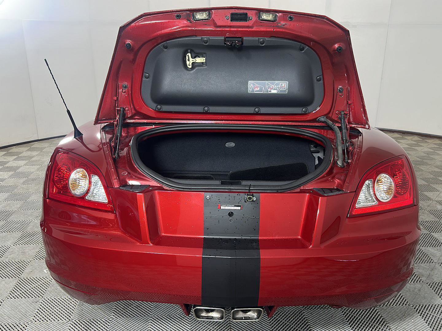 Used 2005 Chrysler Crossfire Limited RWD image 18