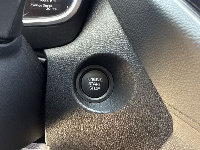 Used 2026 Toyota Corolla Cross XLE FWD image 23