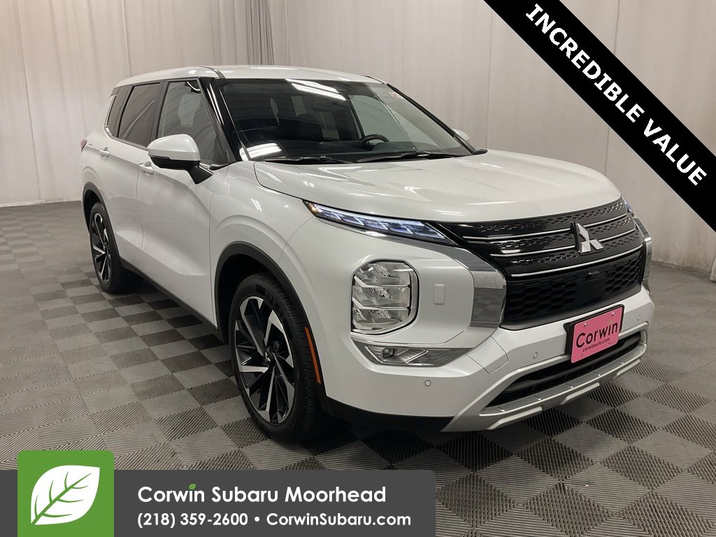 Used 2024 Mitsubishi Outlander SE