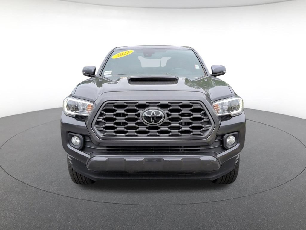 Used 2023 Toyota Tacoma TRD Sport AWD/4WD image 9