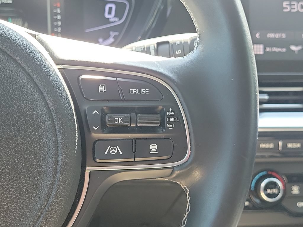 Used 2022 Kia Niro EX FWD image 21