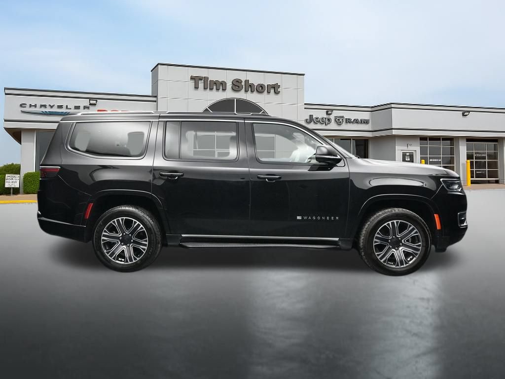 Used 2024 Jeep Wagoneer Series II AWD/4WD image 6