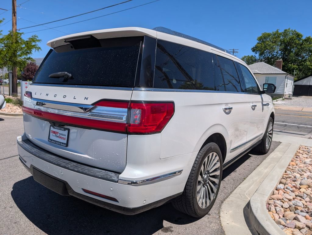Used 2019 Lincoln Navigator Reserve AWD/4WD image 5