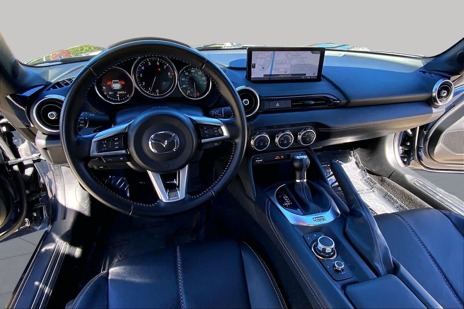 Used 2025 MAZDA MX-5 Miata RF Grand Touring RWD image 16