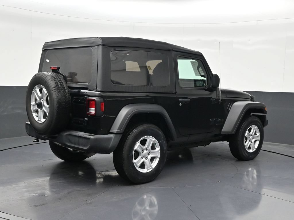 Used 2022 Jeep Wrangler Sport AWD/4WD image 5
