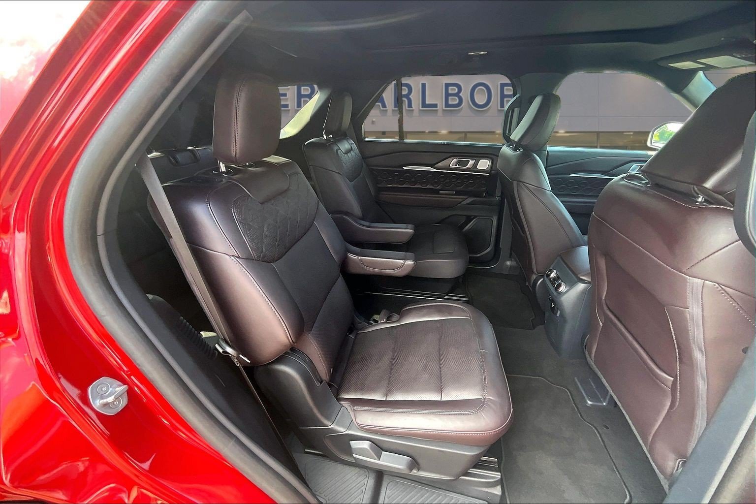Used 2025 Ford Explorer Platinum w/ Ultimate Package AWD/4WD image 27