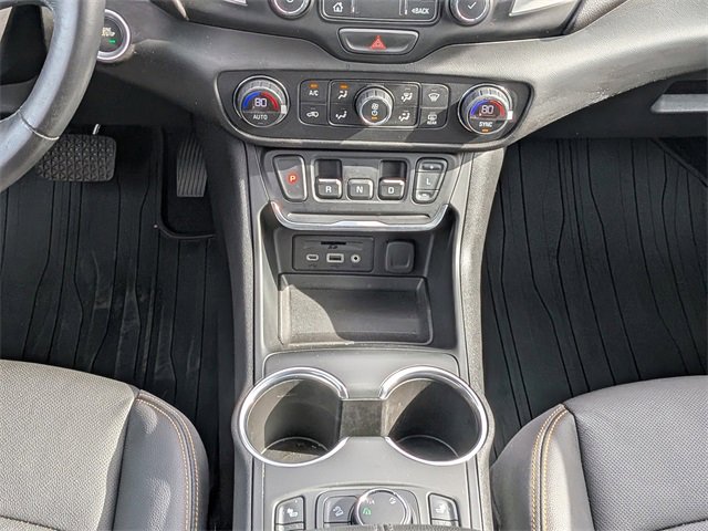 Used 2020 GMC Terrain SLT image 19