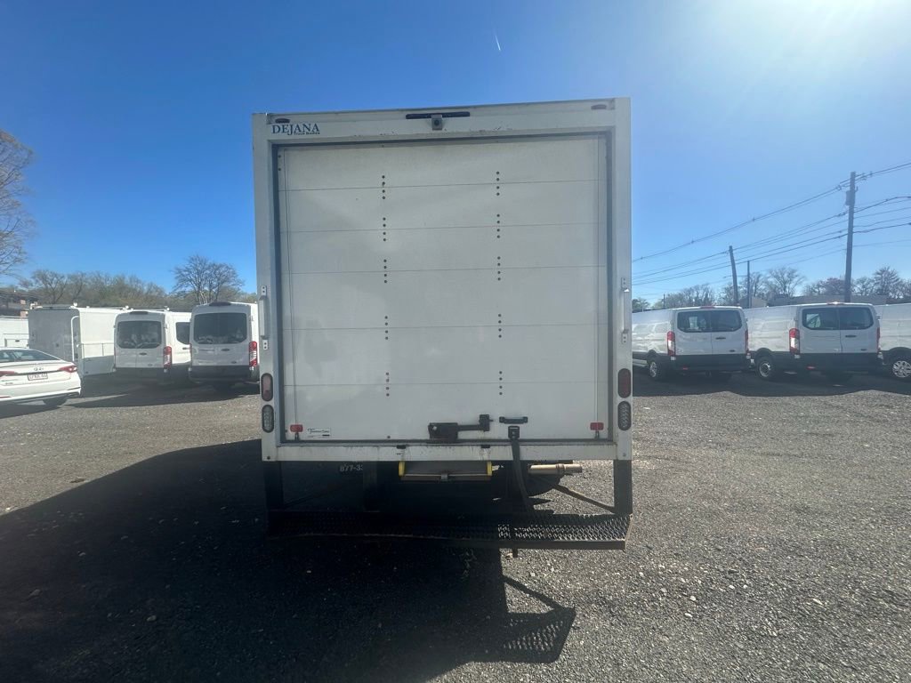 Used 2024 Ford E-350 and Econoline 350 Super Duty w/ Interior Upgrade Package RWD image 6