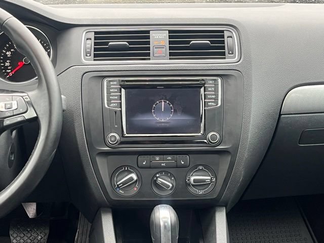 Used 2016 Volkswagen Jetta SE FWD image 15