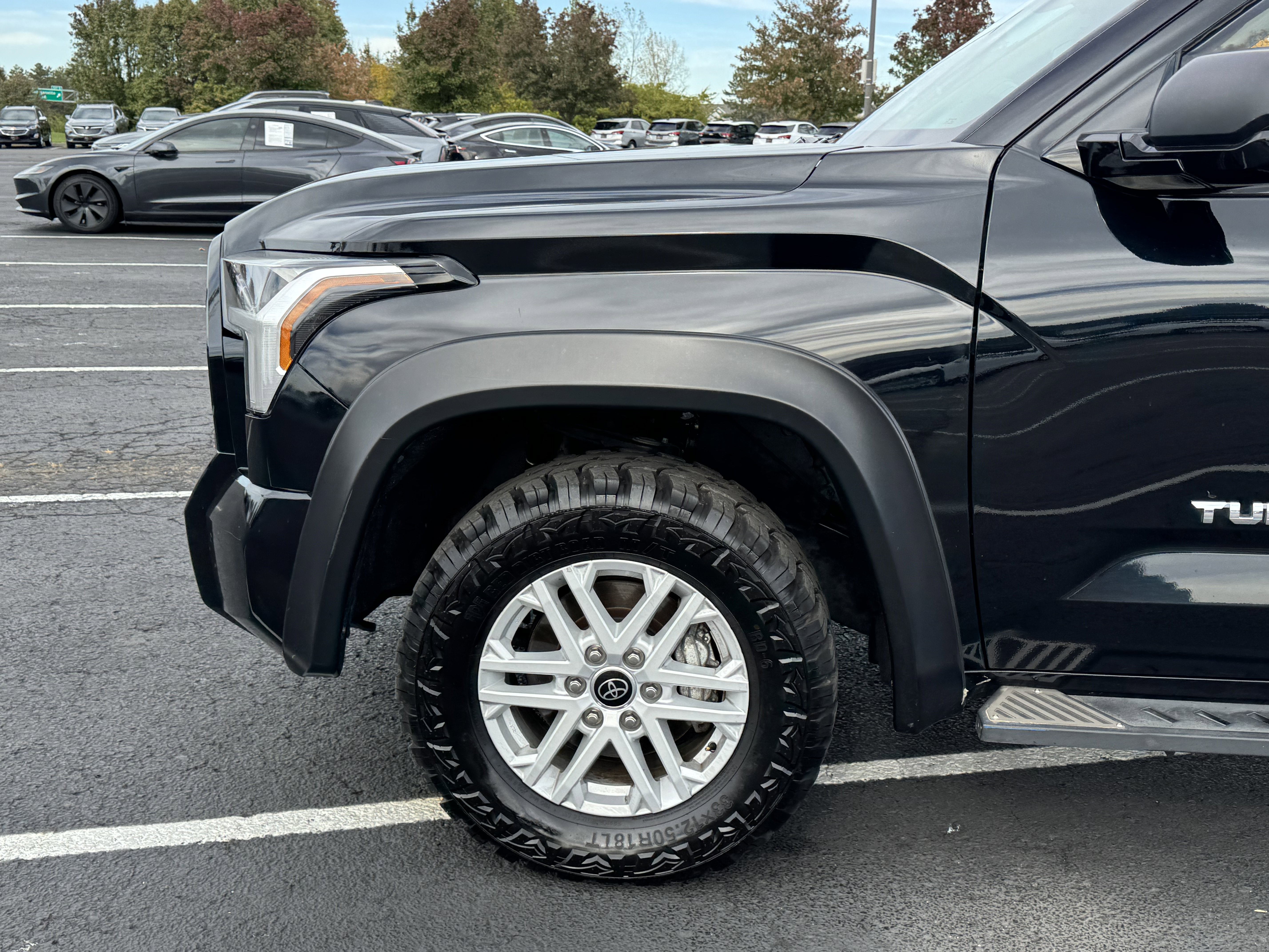 Used 2022 Toyota Tundra SR5 w/ SR5 Convenience Package image 30