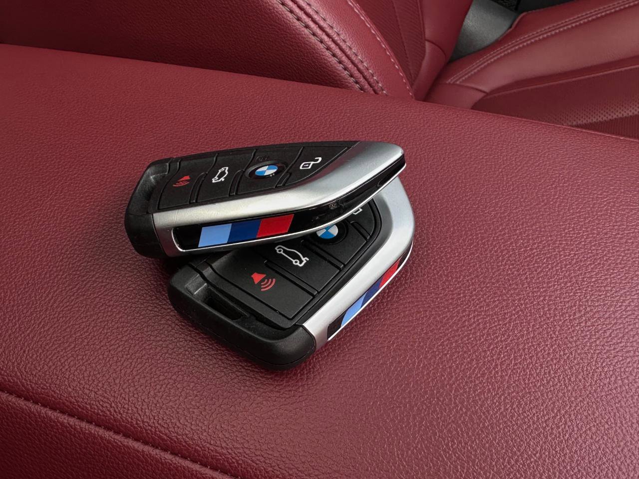 Used 2023 BMW 330i Sedan w/ M Sport Package image 29