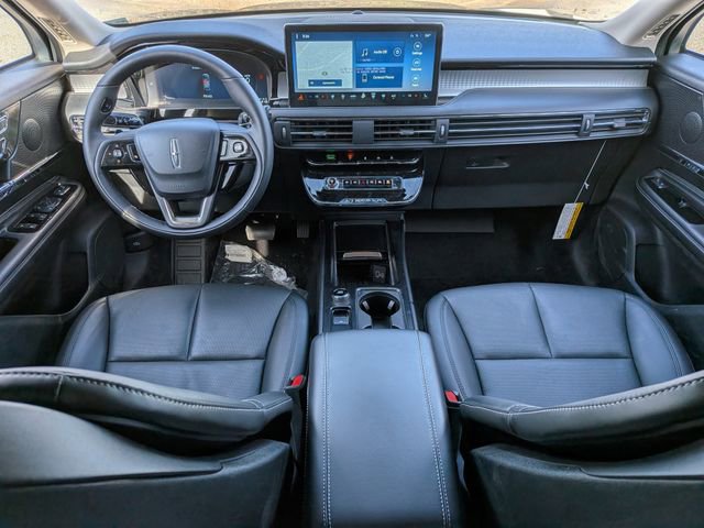 New 2026 Lincoln Corsair Premiere image 13