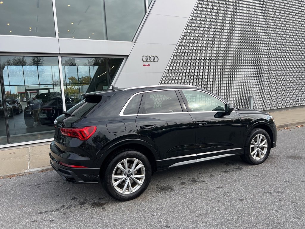 Used 2022 Audi Q3 2.0T Premium Plus w/ Premium Plus Package image 19