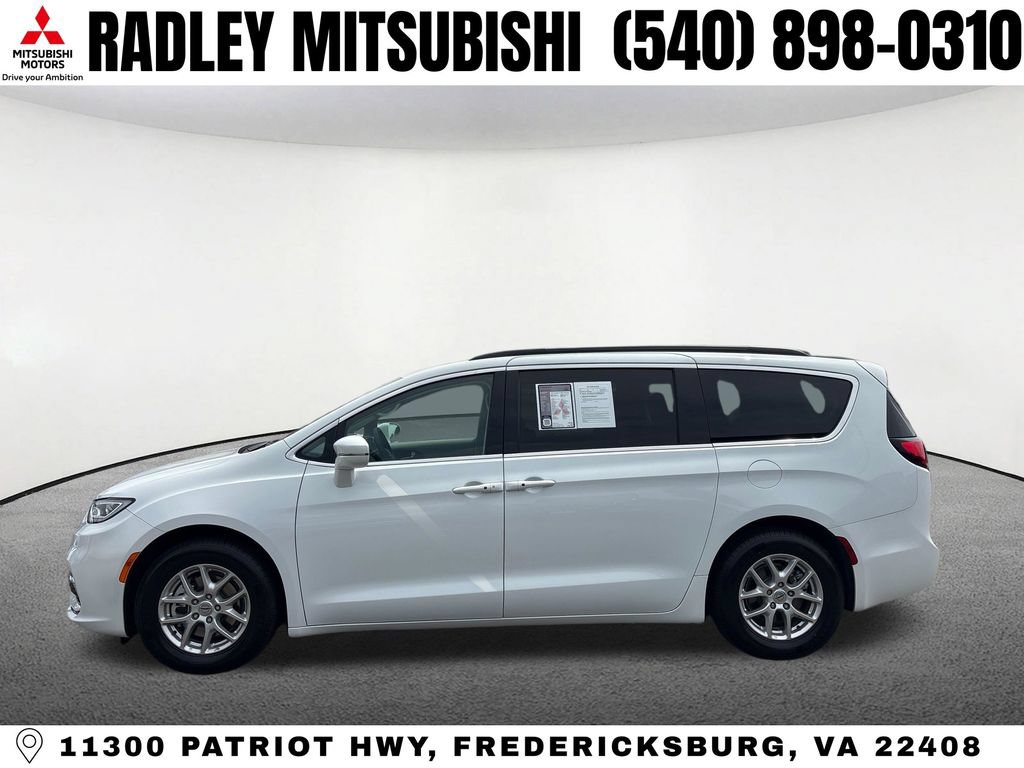Used 2022 Chrysler Pacifica Touring-L FWD image 17