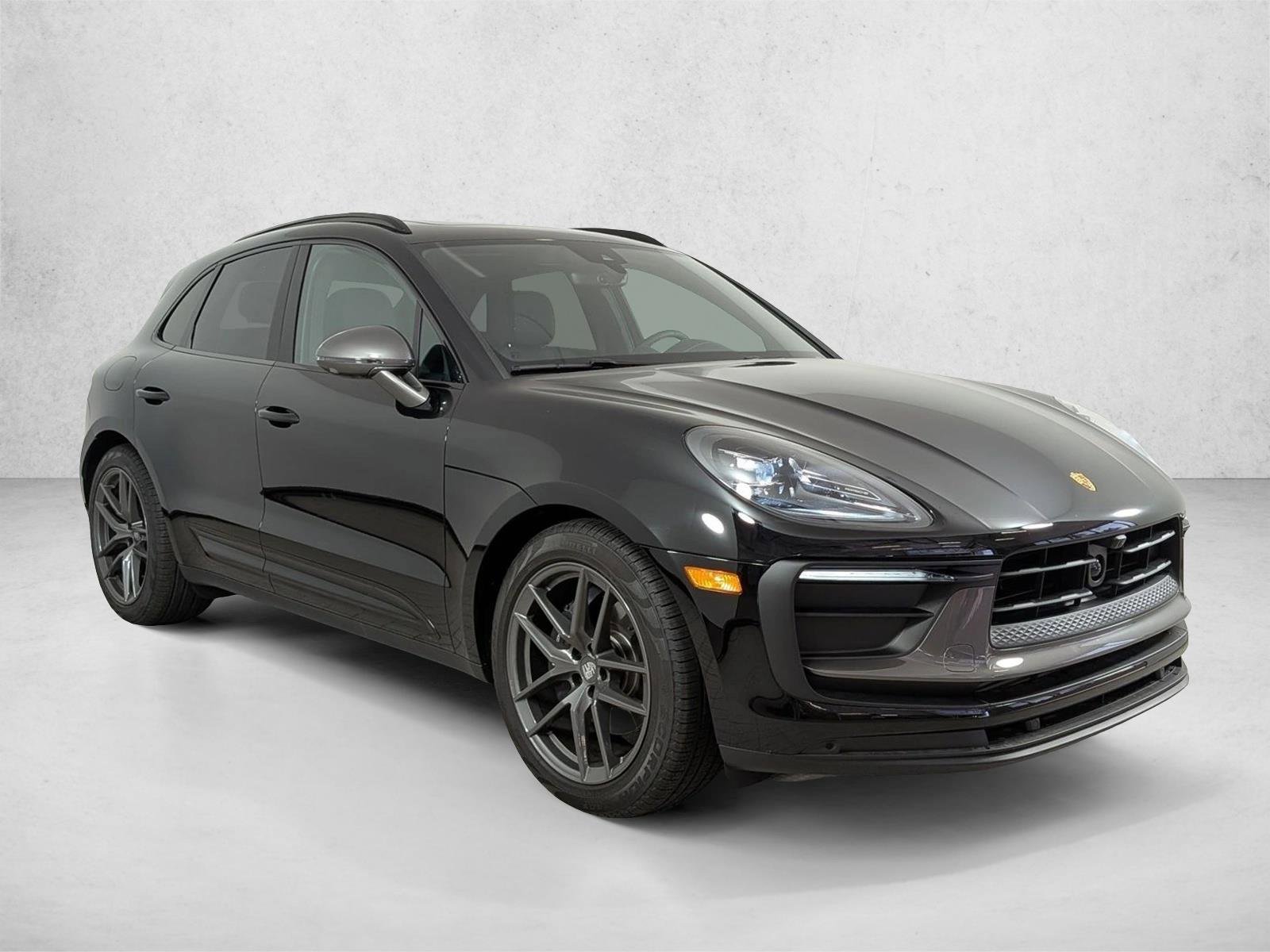 Used 2026 Porsche Macan AWD/4WD image 7