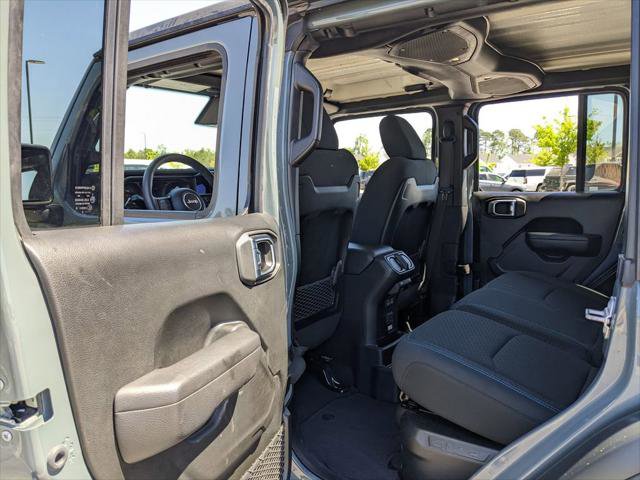 Certified 2025 Jeep Wrangler Unlimited Rubicon 4xe w/ Safety Group AWD/4WD image 41