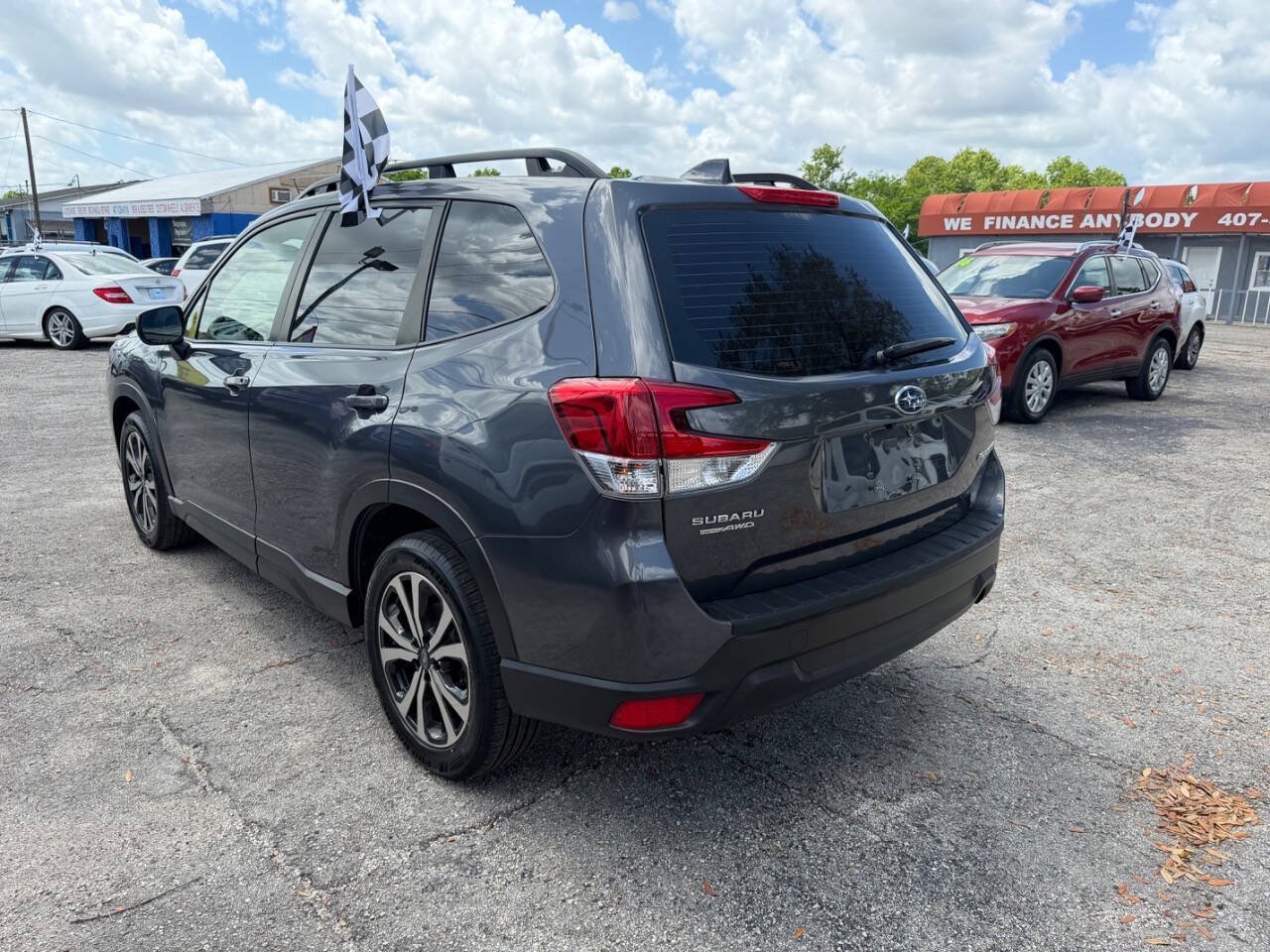 Used 2023 Subaru Forester AWD/4WD image 7