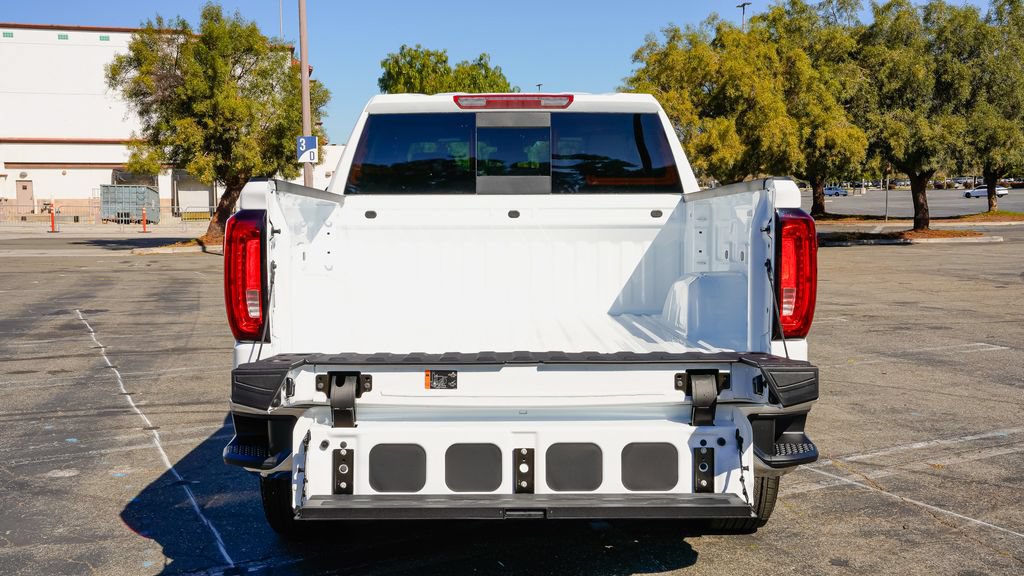 Used 2026 GMC Sierra 1500 SLT w/ SLT Convenience Package AWD/4WD image 13
