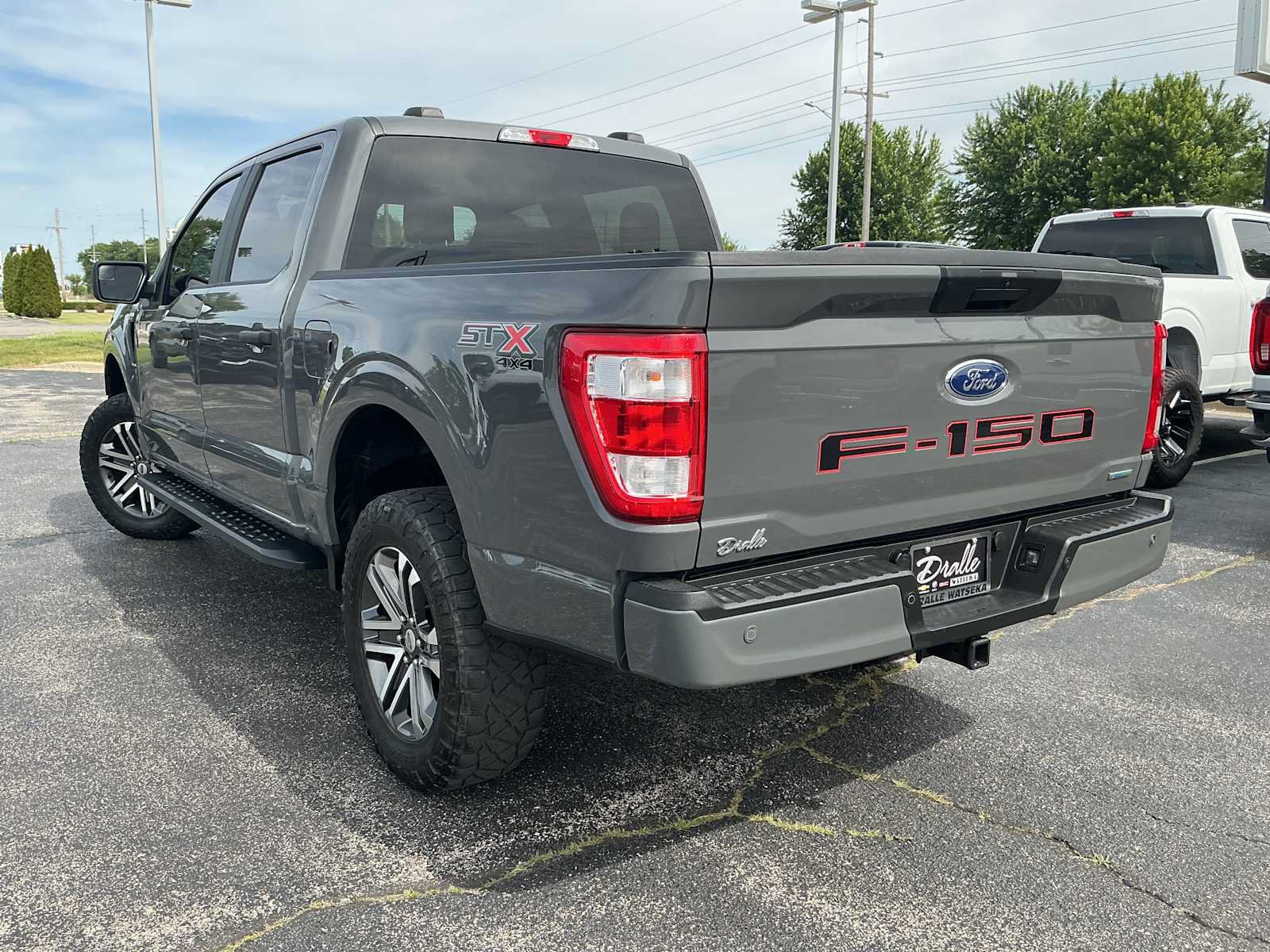 Used 2021 Ford F150 XL w/ STX Appearance Package AWD/4WD image 5
