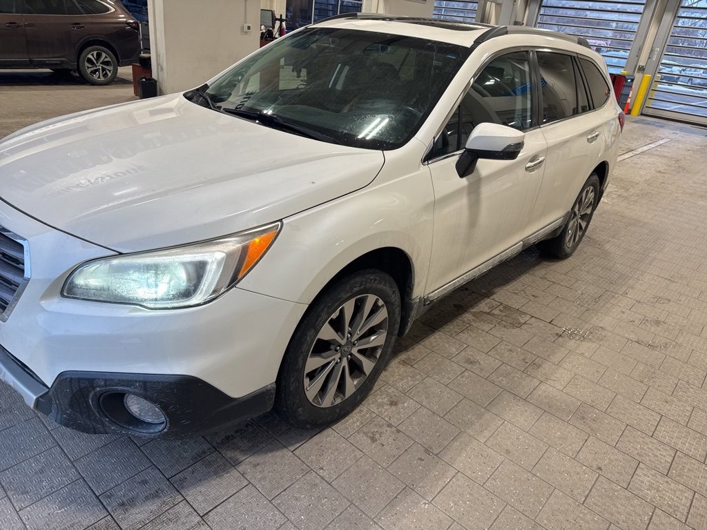 Used 2017 Subaru Outback 2.5i Touring w/ Popular Package #5A image 2