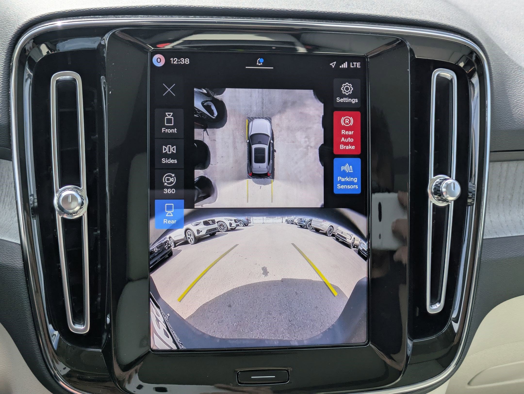 New 2026 Volvo XC40 B5 Plus w/ Protection Package Premier image 13