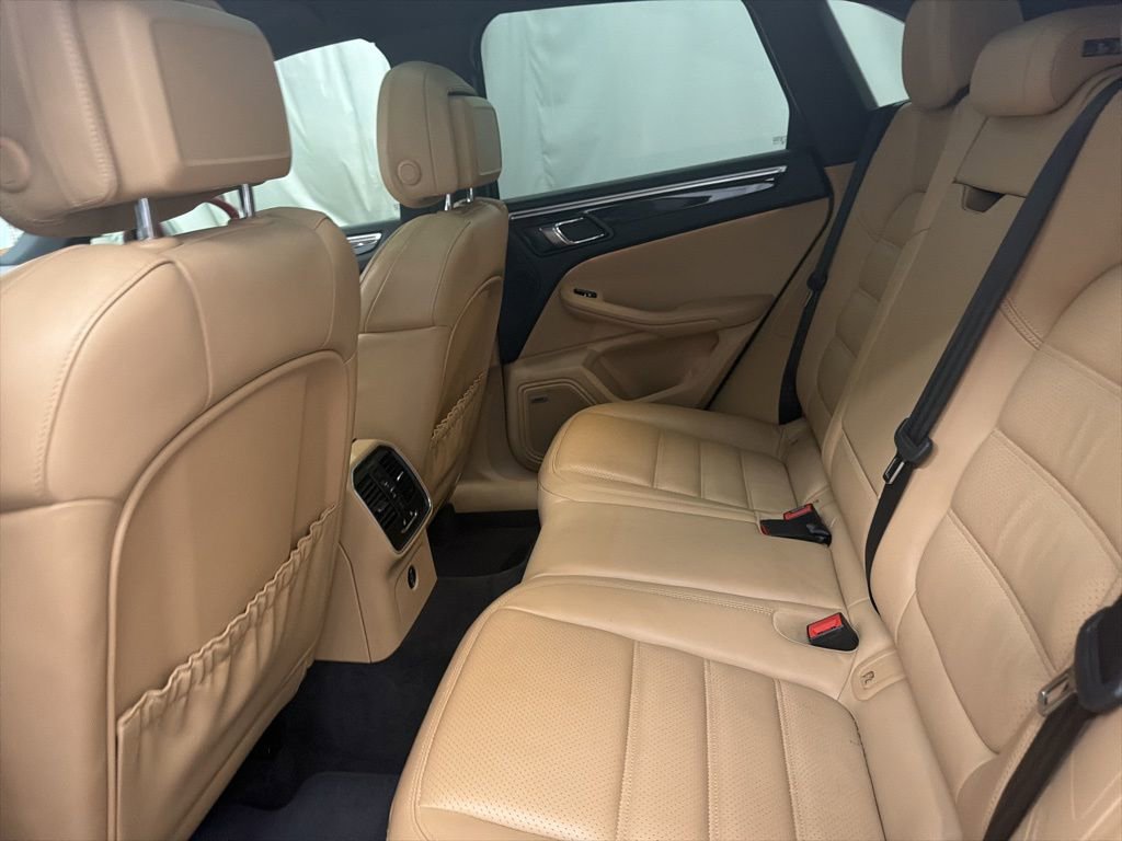 Used 2018 Porsche Macan S AWD/4WD image 23