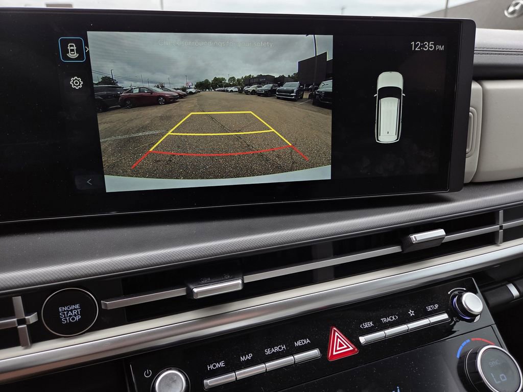 Used 2026 Hyundai Santa Fe SE FWD image 11