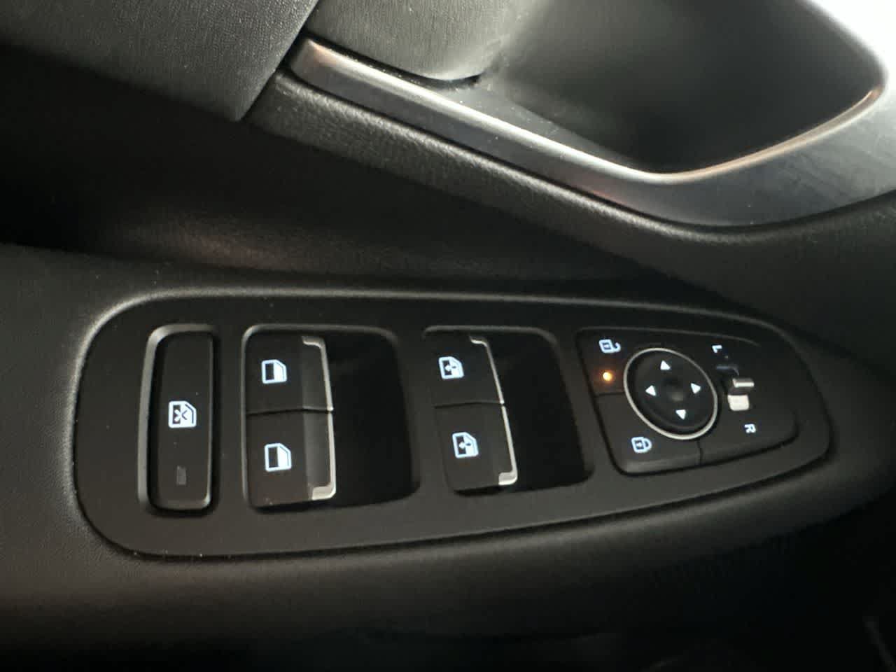 Used 2026 Hyundai Sonata SEL FWD image 17