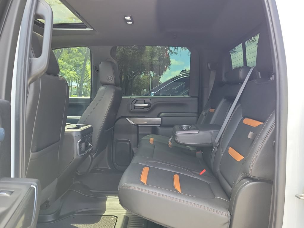 Used 2021 GMC Sierra 2500 AT4 w/ AT4 Premium Plus Package AWD/4WD image 12