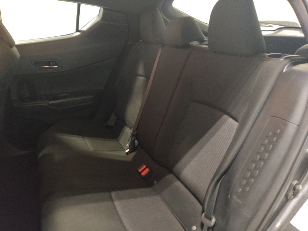 Used 2018 Toyota C-HR XLE image 18