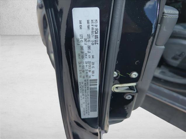 Used 2020 Jeep Cherokee Limited FWD image 29