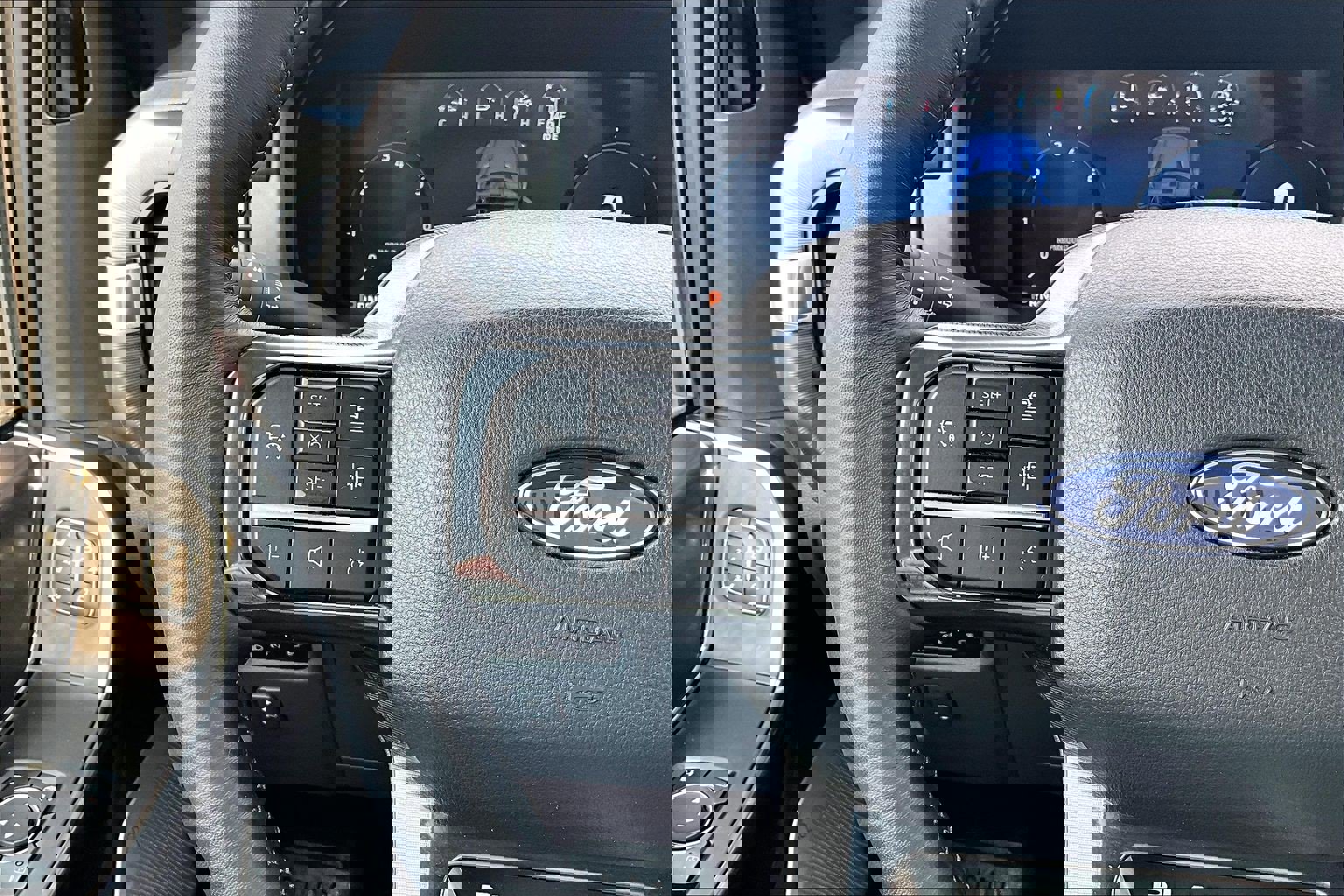 Certified 2025 Ford F150 Platinum w/ Equipment Group 702A High AWD/4WD image 19