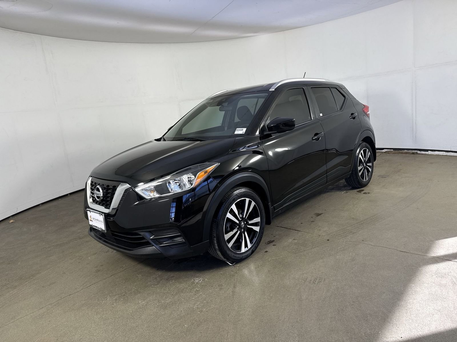 Certified 2020 Nissan Kicks SV image 2
