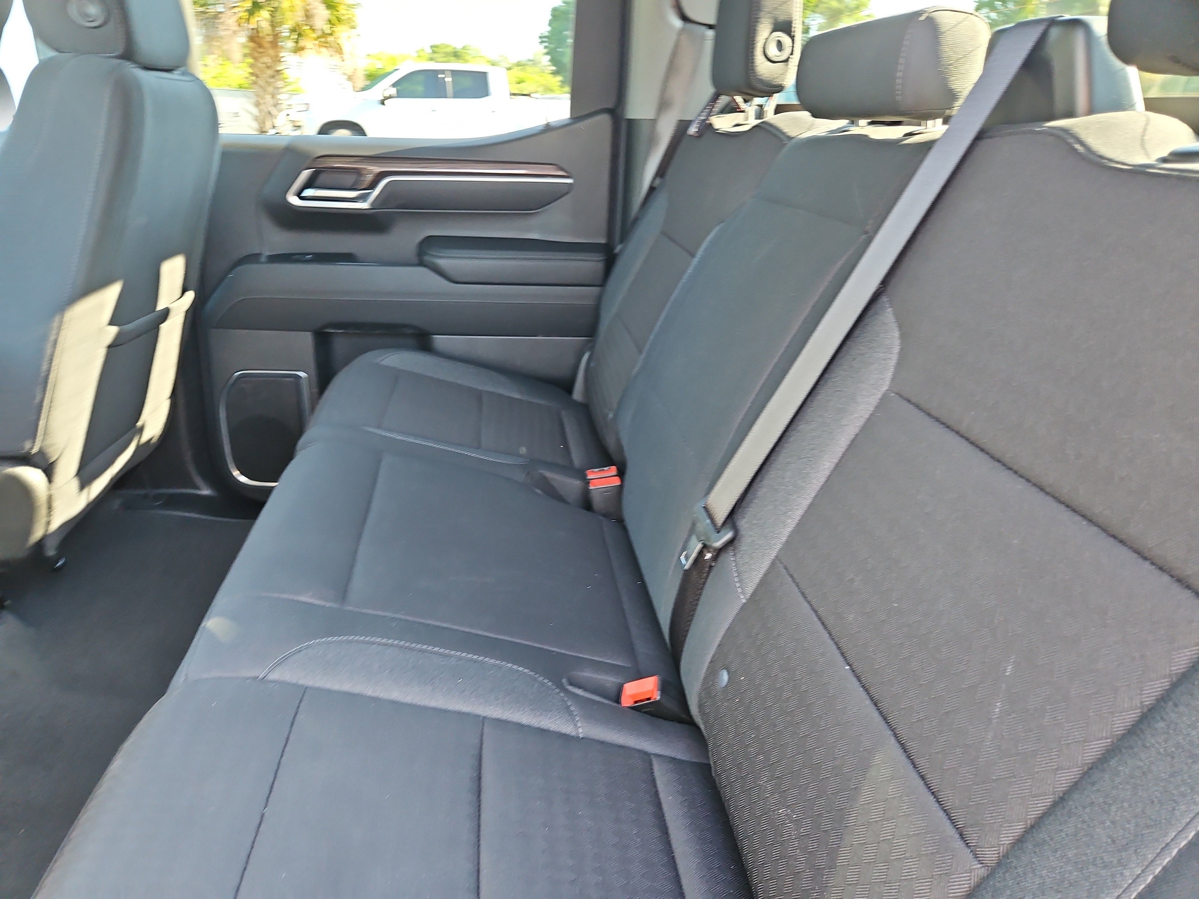 Certified 2025 Chevrolet Silverado 1500 LT AWD/4WD image 11