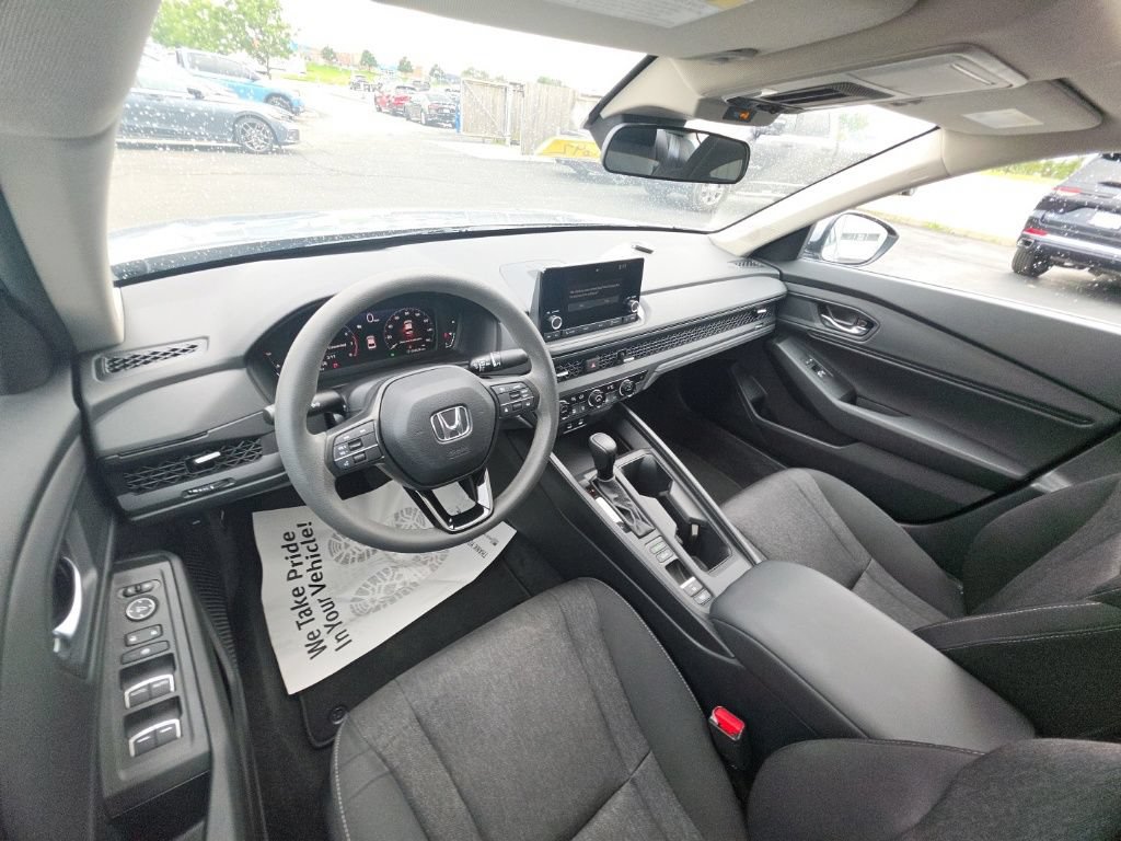Certified 2023 Honda Accord EX image 26