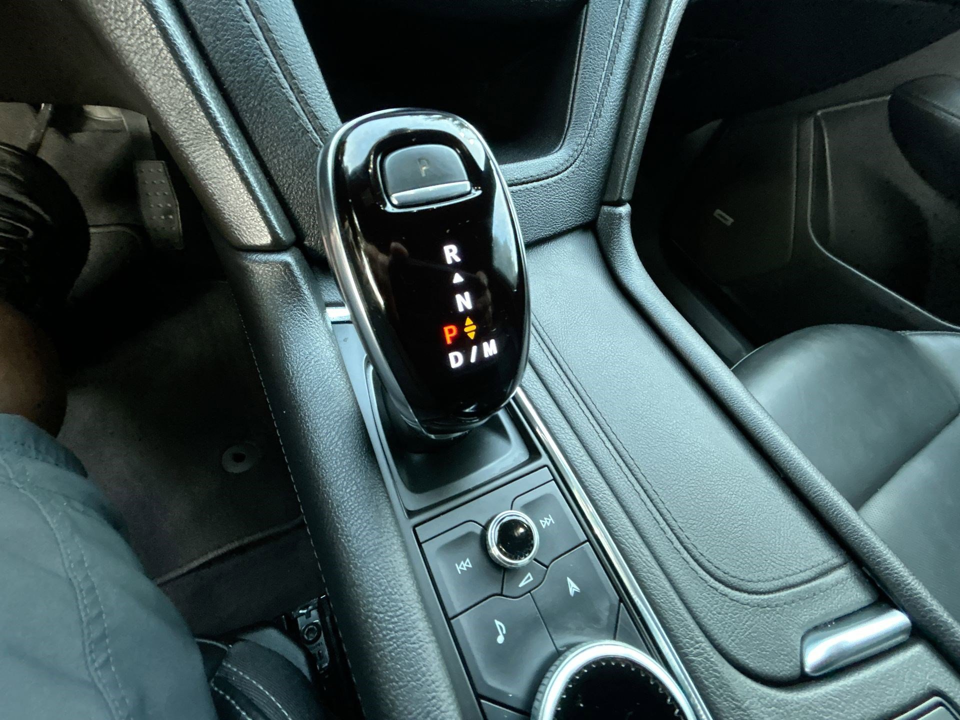 Used 2023 Cadillac XT6 Premium Luxury w/ Technology Package image 28