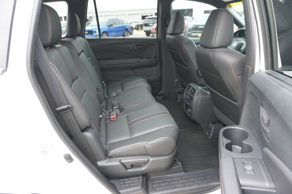 Used 2023 Honda Passport TrailSport image 24