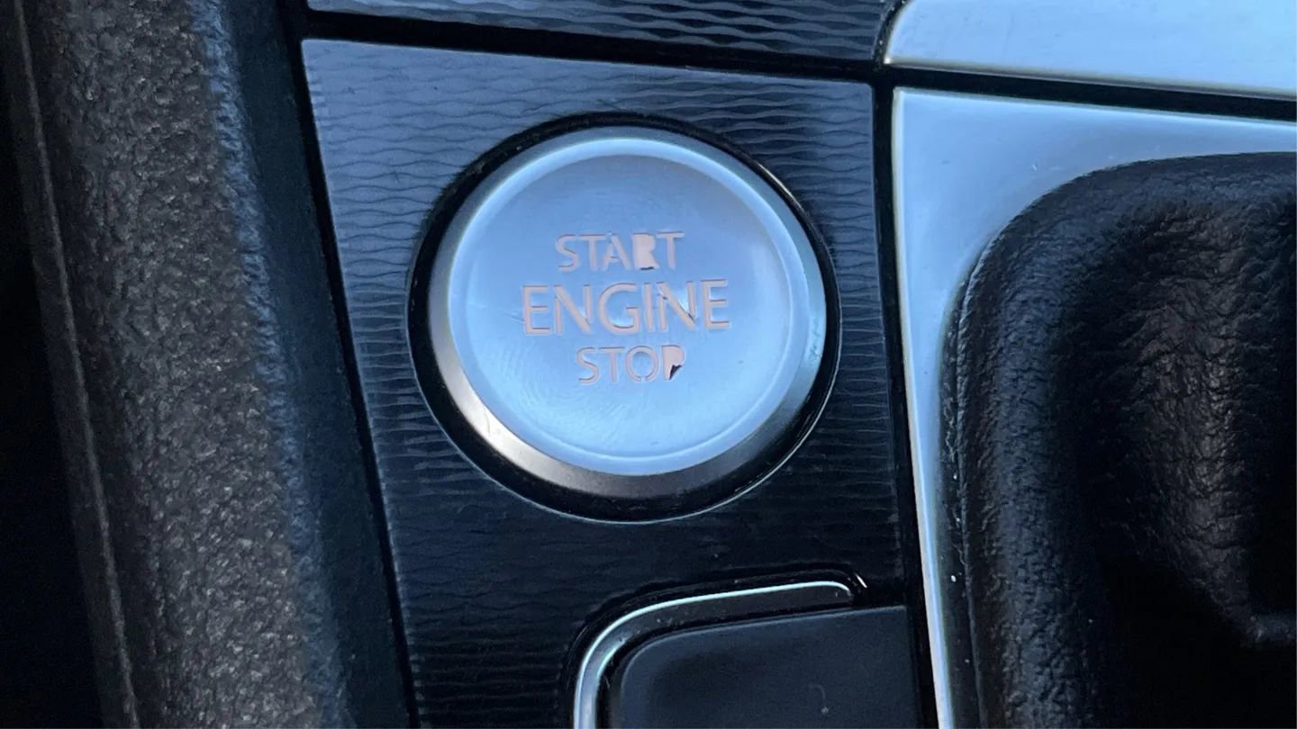 Used 2017 Volkswagen GTI SE FWD image 37