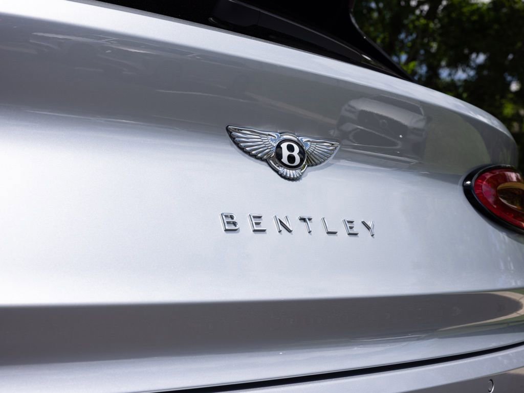 Certified 2024 Bentley Bentayga Extended Wheelbase image 43