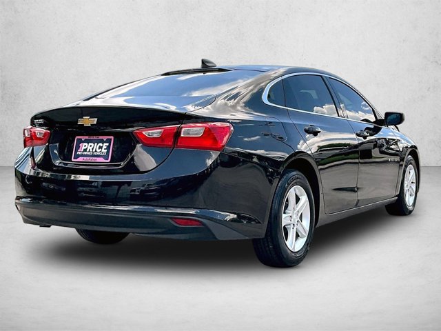 Used 2021 Chevrolet Malibu LS FWD image 2