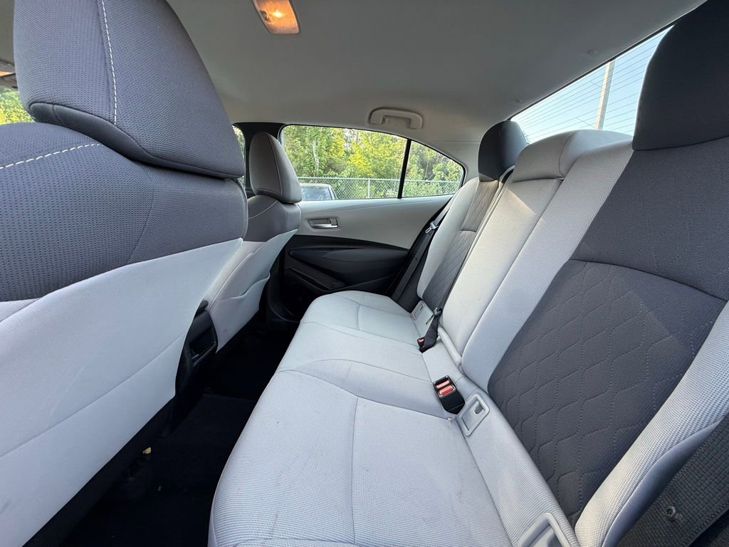 Used 2020 Toyota Corolla LE FWD image 16