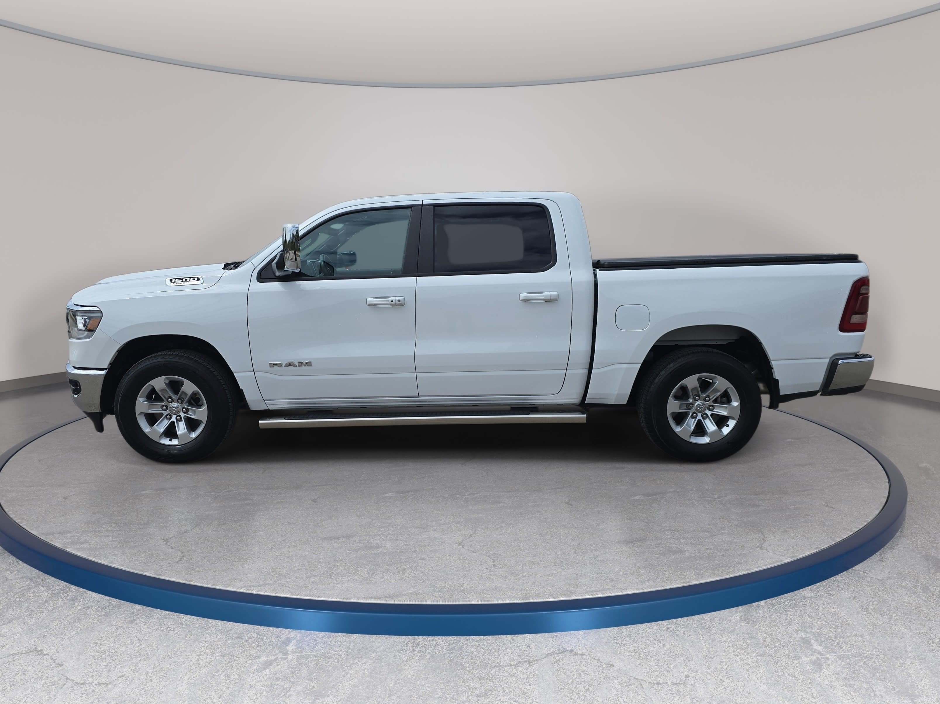 Used 2024 RAM 1500 Laramie image 8