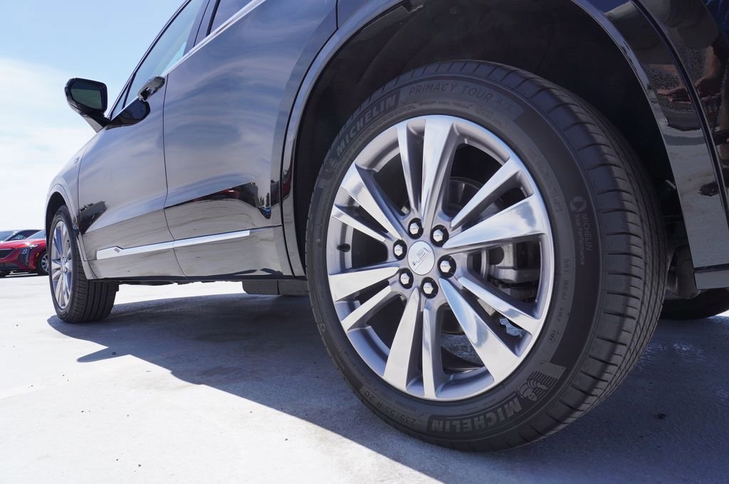 Certified 2025 Cadillac XT6 Premium Luxury AWD/4WD image 6