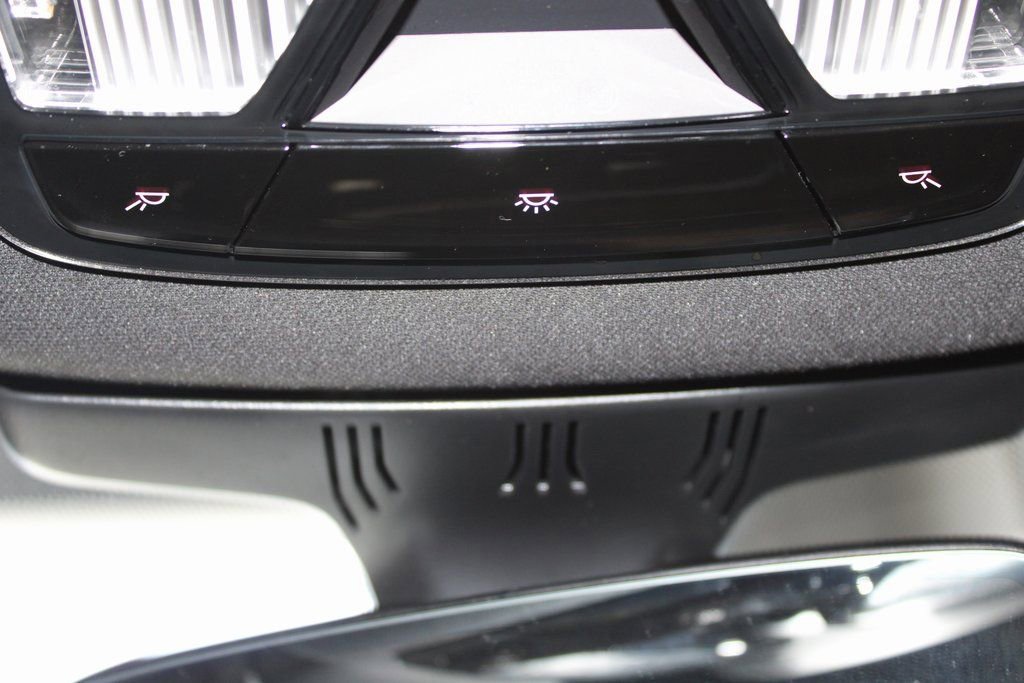 Used 2023 BMW 530i xDrive w/ Convenience Package image 39