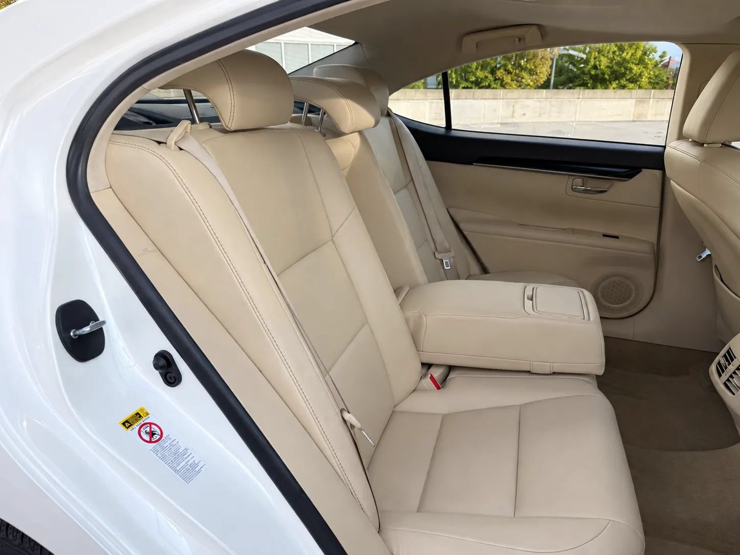 Used 2014 Lexus ES 350 FWD image 15