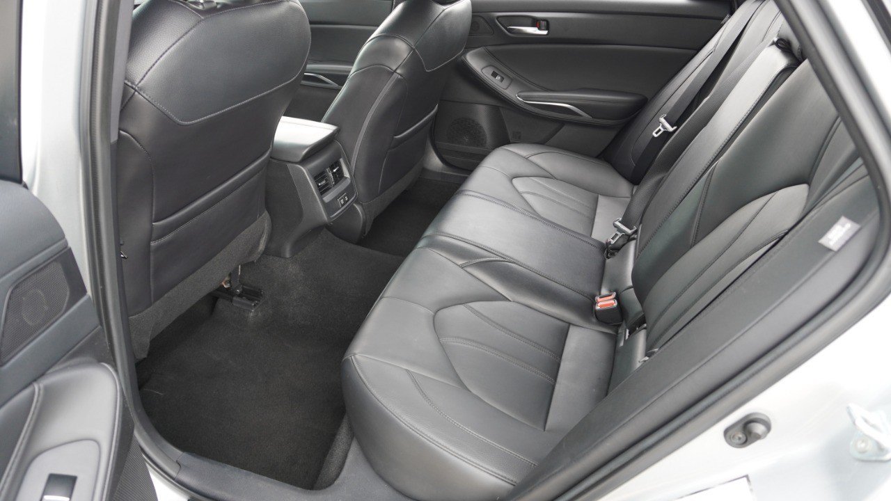 Used 2022 Toyota Avalon XLE FWD image 29