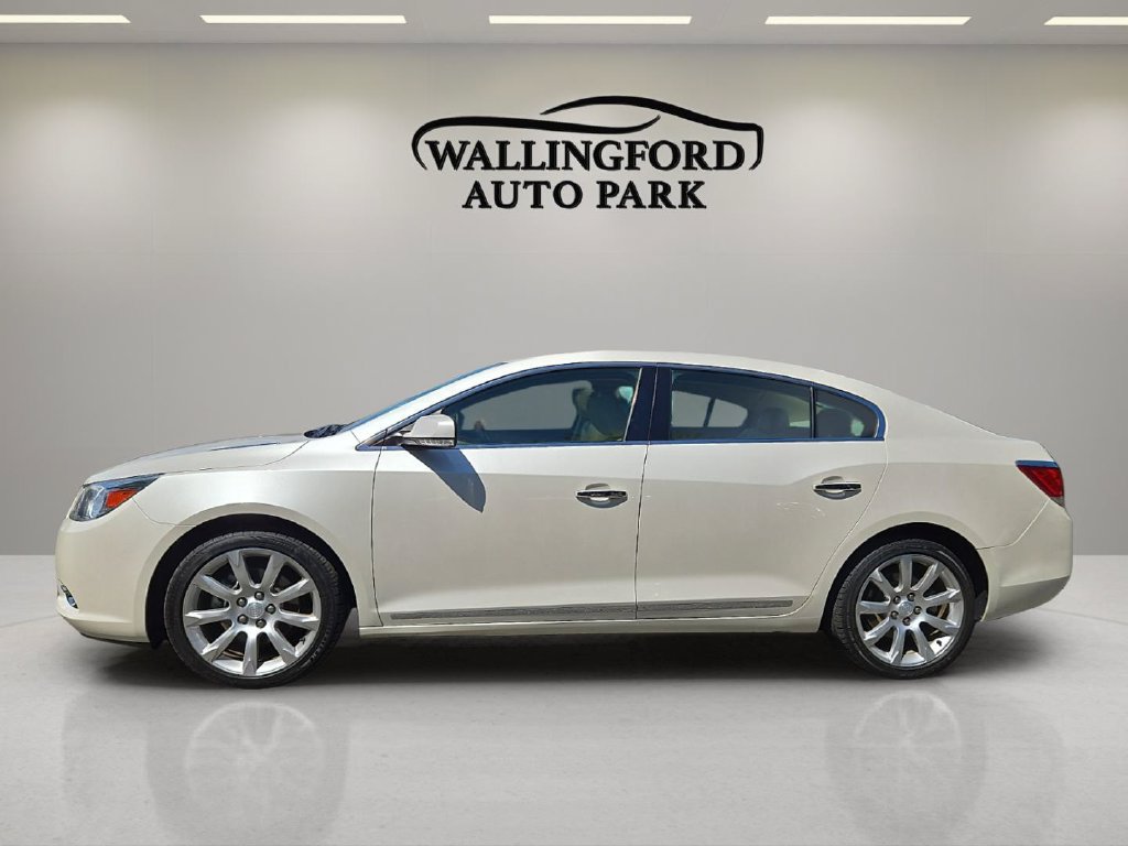 Used 2013 Buick LaCrosse Touring FWD image 2