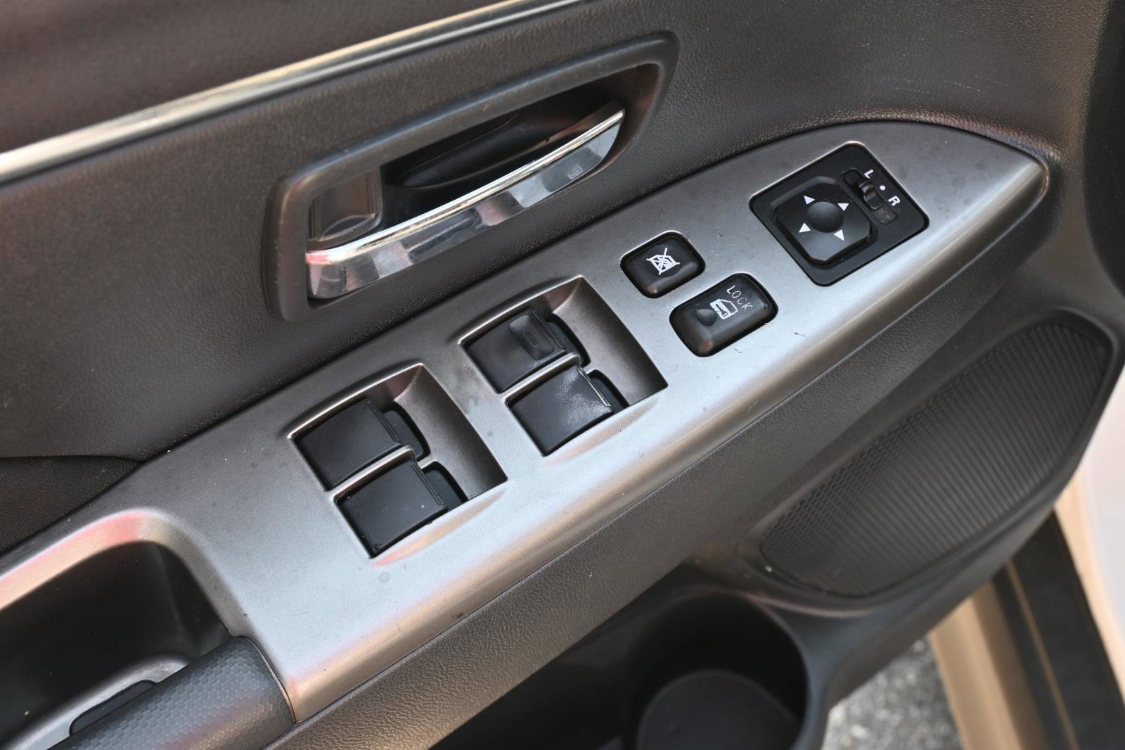 Used 2018 Mitsubishi Outlander Sport ES FWD image 12